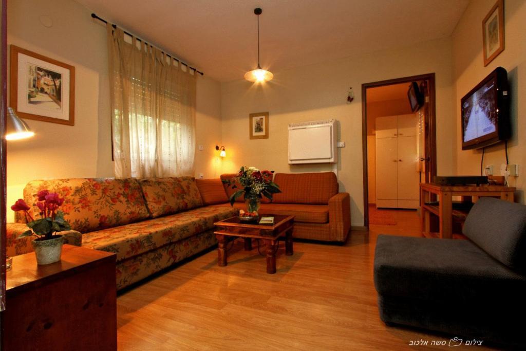 Golan Rooms At Sagi Family Country Lodging Ramot Екстериор снимка